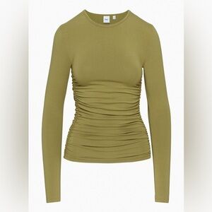 Aritzia Tna Chill Malibu Longsleeve Ancient Olive Ruched Top Size S Fitted